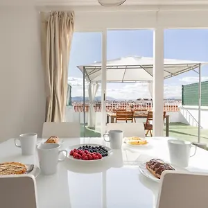 Apartment Fun Building By Homeabout, Málaga